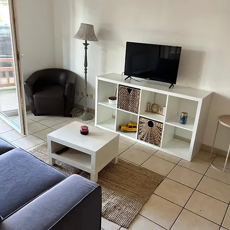 Allees De Cyrano Apartmán